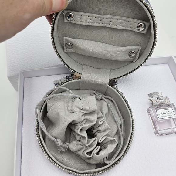 NEW authentic limited edition travel Dior Jewelry box case from Dior Beauty - Picture 6 of 17